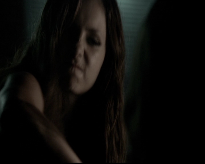 VampireDiariesWorld-dot-org_5x05MontersBall1451.jpg