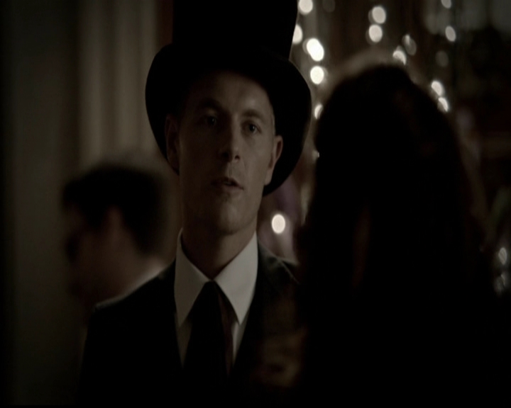 VampireDiariesWorld-dot-org_5x05MontersBall1498.jpg