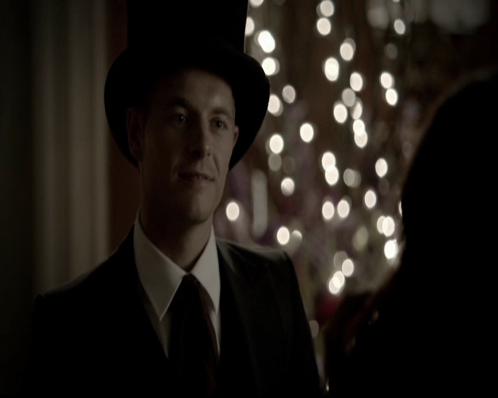 VampireDiariesWorld-dot-org_5x05MontersBall1499.jpg