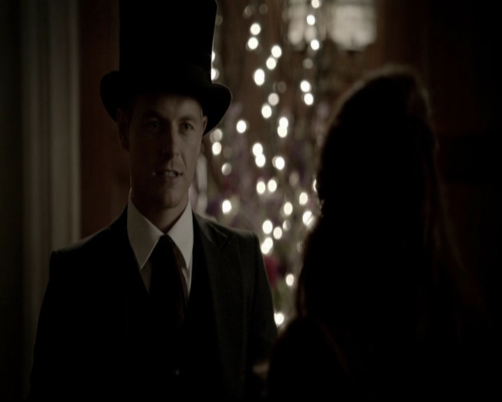 VampireDiariesWorld-dot-org_5x05MontersBall1508.jpg