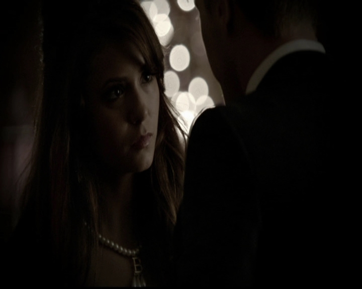 VampireDiariesWorld-dot-org_5x05MontersBall1569.jpg