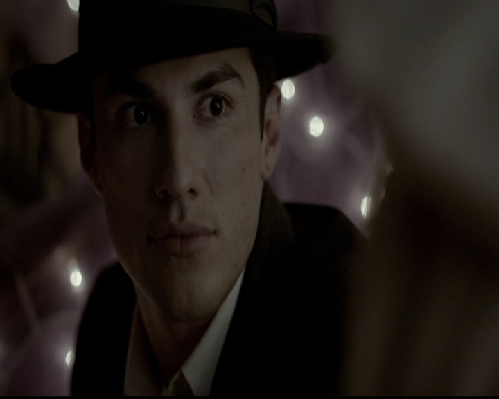 VampireDiariesWorld-dot-org_5x05MontersBall1594.jpg