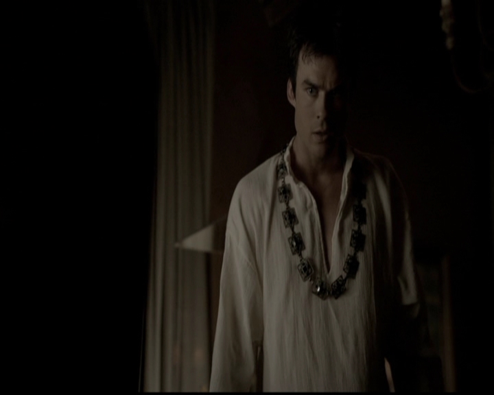 VampireDiariesWorld-dot-org_5x05MontersBall1720.jpg