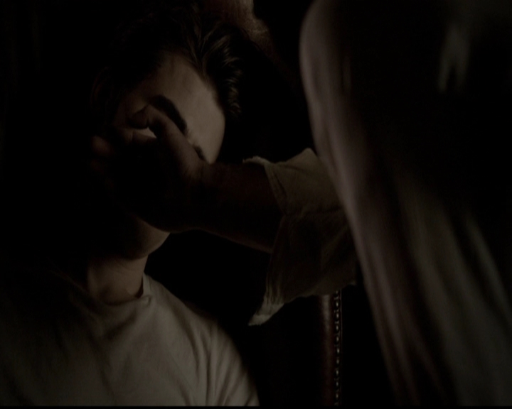 VampireDiariesWorld-dot-org_5x05MontersBall1726.jpg