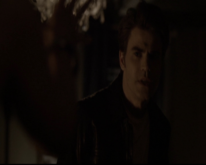 VampireDiariesWorld-dot-org_5x05MontersBall1783.jpg