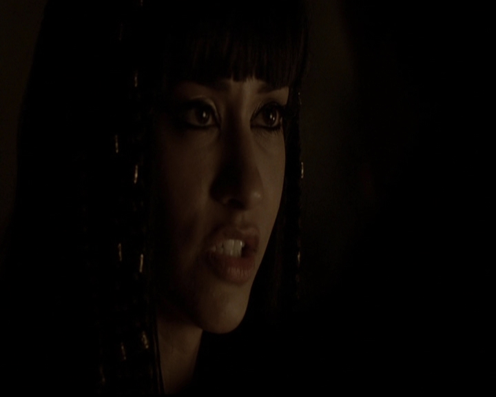 VampireDiariesWorld-dot-org_5x05MontersBall1817.jpg