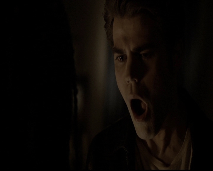 VampireDiariesWorld-dot-org_5x05MontersBall1823.jpg