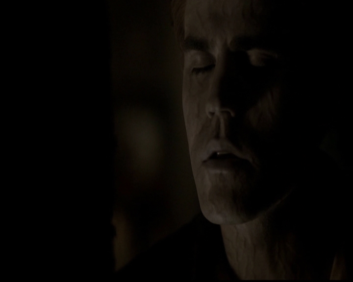 VampireDiariesWorld-dot-org_5x05MontersBall1839.jpg