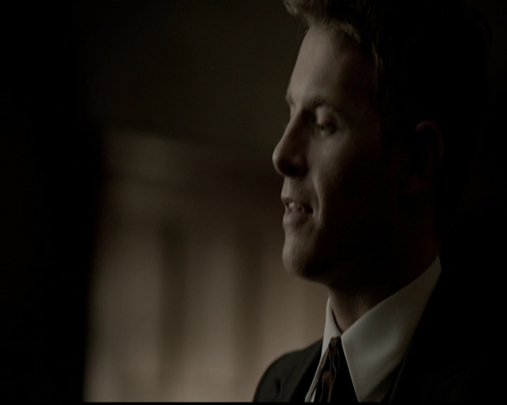 VampireDiariesWorld-dot-org_5x05MontersBall1867.jpg