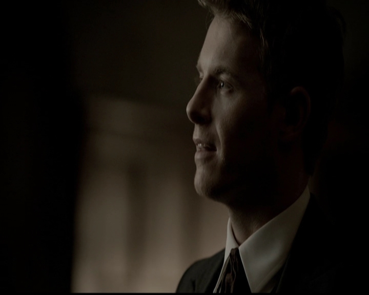 VampireDiariesWorld-dot-org_5x05MontersBall1868.jpg