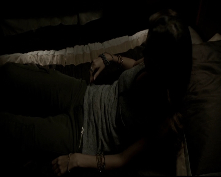VampireDiariesWorld-dot-org_5x05MontersBall1933.jpg