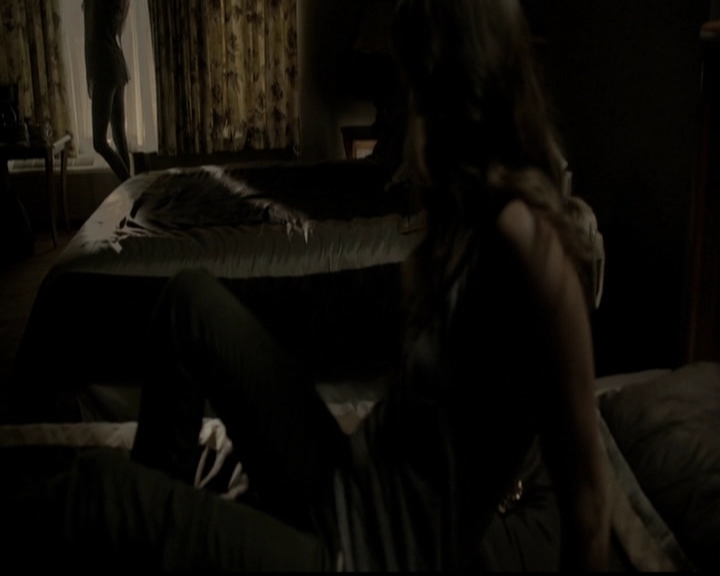 VampireDiariesWorld-dot-org_5x05MontersBall1936.jpg