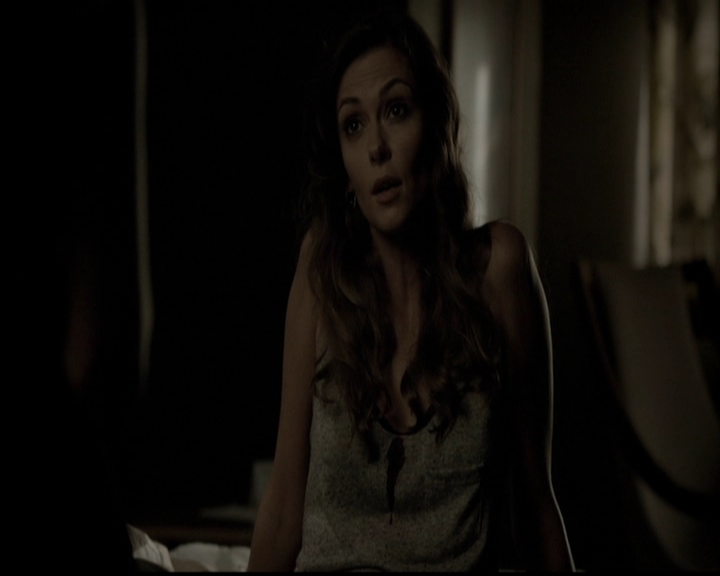 VampireDiariesWorld-dot-org_5x05MontersBall1975.jpg