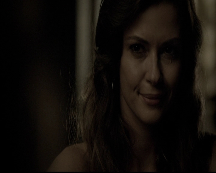VampireDiariesWorld-dot-org_5x05MontersBall2026.jpg