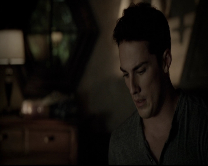 VampireDiariesWorld-dot-org_5x05MontersBall2048.jpg