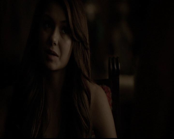 VampireDiariesWorld-dot-org_5x05MontersBall2153.jpg