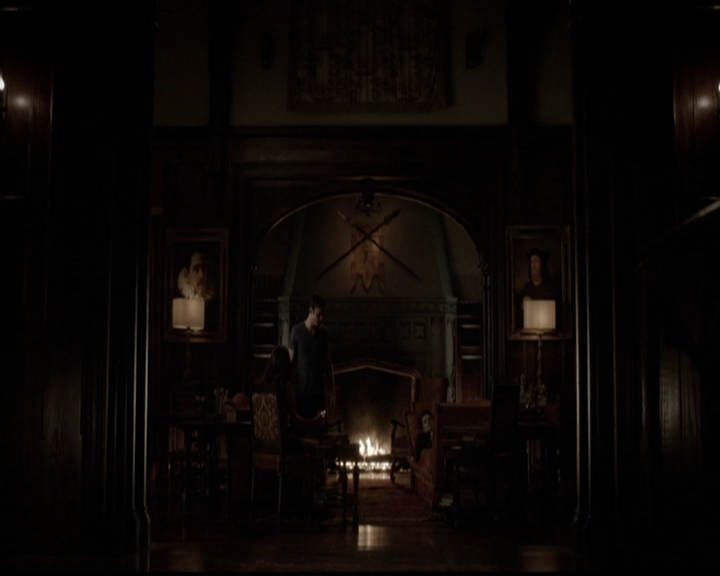 VampireDiariesWorld-dot-org_5x05MontersBall2157.jpg