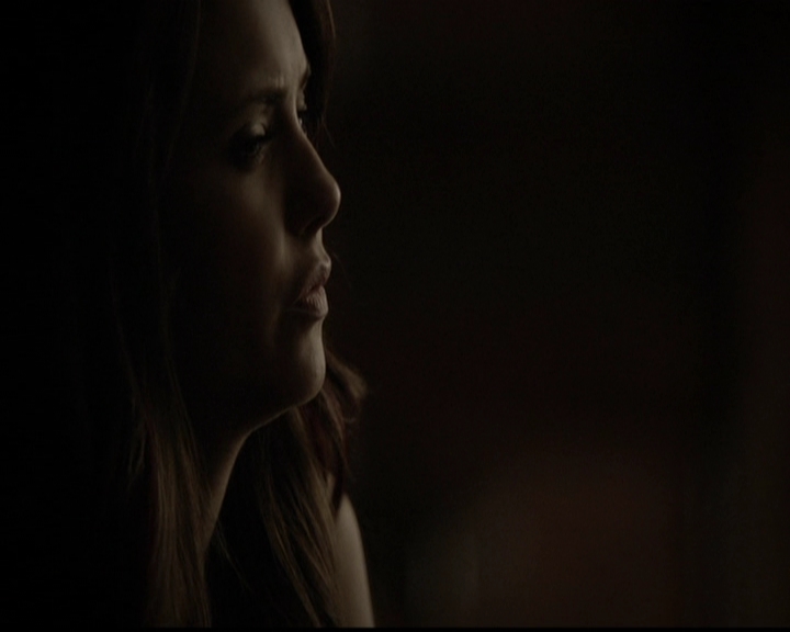 VampireDiariesWorld-dot-org_5x05MontersBall2158.jpg