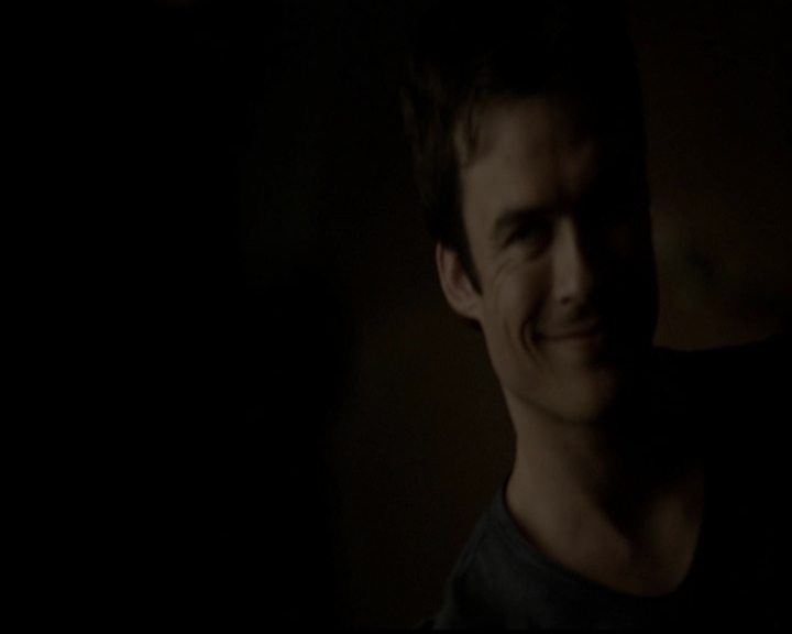 VampireDiariesWorld-dot-org_5x05MontersBall2174.jpg