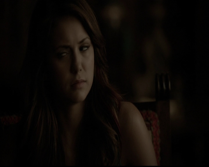 VampireDiariesWorld-dot-org_5x05MontersBall2176.jpg