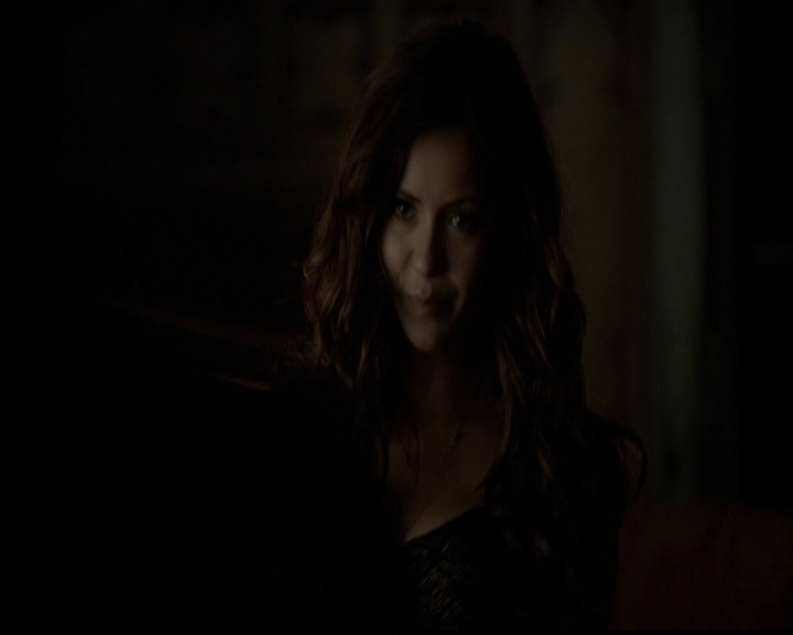 VampireDiariesWorld-dot-org_5x05MontersBall2204.jpg