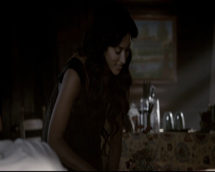 VampireDiariesWorld-dot-org_5x06HandleWithCare0383.jpg