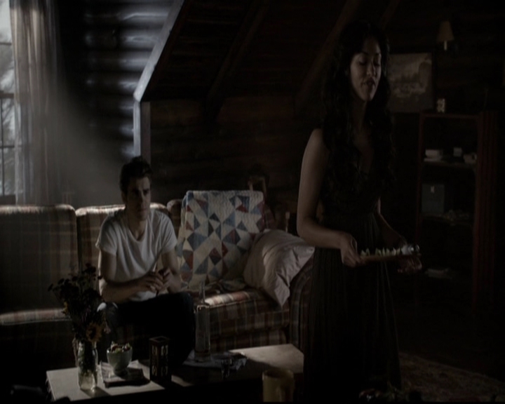 VampireDiariesWorld-dot-org_5x06HandleWithCare0385.jpg