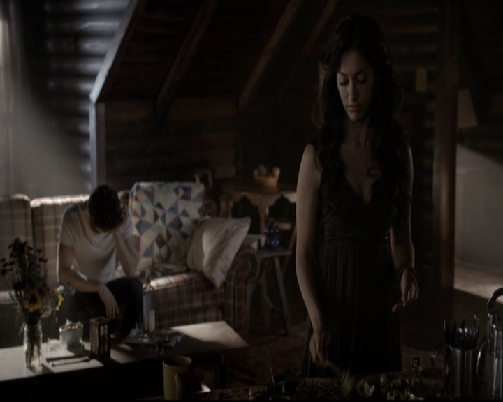 VampireDiariesWorld-dot-org_5x06HandleWithCare0392.jpg