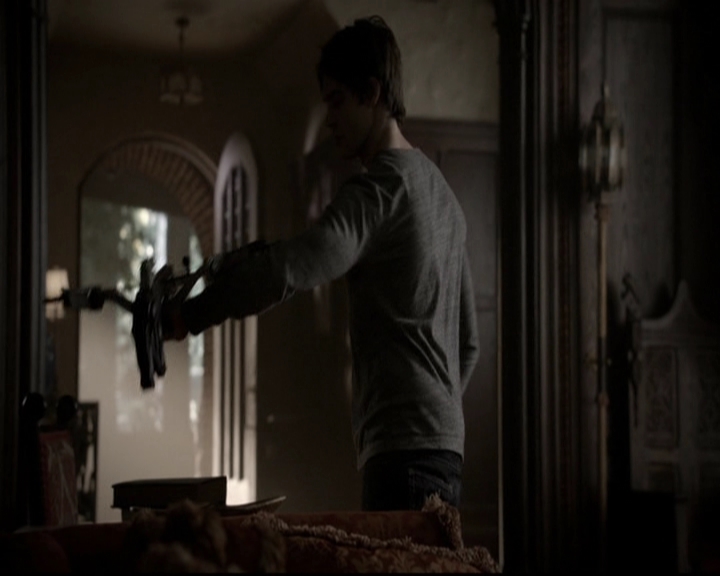 VampireDiariesWorld-dot-org_5x06HandleWithCare0405.jpg