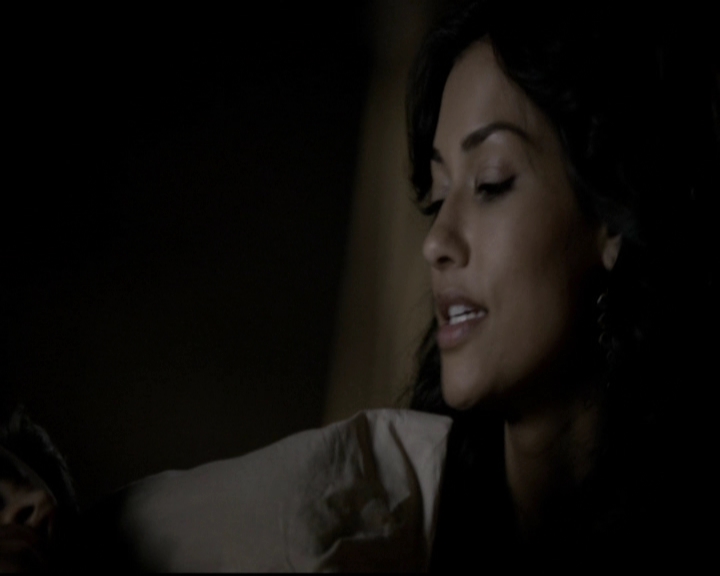 VampireDiariesWorld-dot-org_5x06HandleWithCare0460.jpg