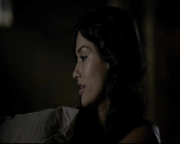 VampireDiariesWorld-dot-org_5x06HandleWithCare0463.jpg