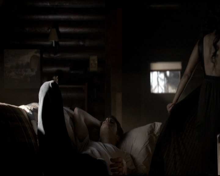 VampireDiariesWorld-dot-org_5x06HandleWithCare0467.jpg