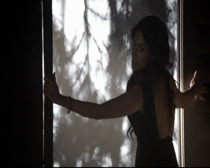 VampireDiariesWorld-dot-org_5x06HandleWithCare0473.jpg