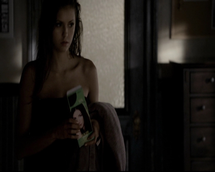 VampireDiariesWorld-dot-org_5x06HandleWithCare0503.jpg