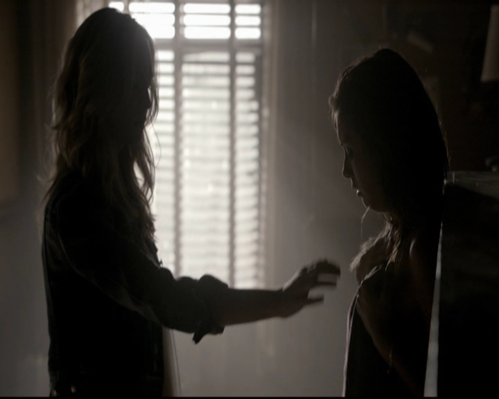 VampireDiariesWorld-dot-org_5x06HandleWithCare0571.jpg