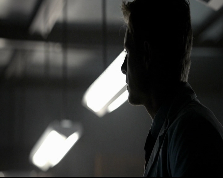 VampireDiariesWorld-dot-org_5x06HandleWithCare0703.jpg