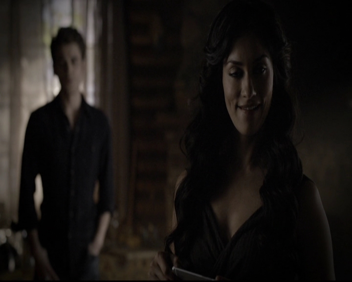 VampireDiariesWorld-dot-org_5x06HandleWithCare0817.jpg