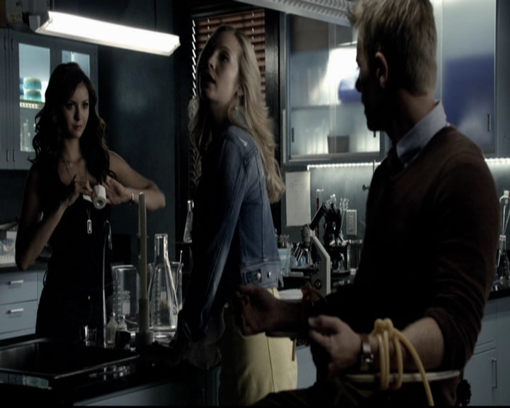 VampireDiariesWorld-dot-org_5x06HandleWithCare0919.jpg