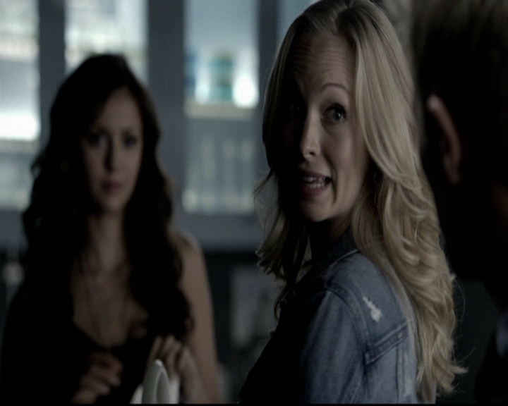 VampireDiariesWorld-dot-org_5x06HandleWithCare0921.jpg