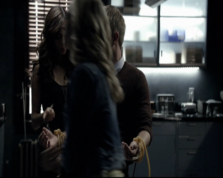 VampireDiariesWorld-dot-org_5x06HandleWithCare0947.jpg