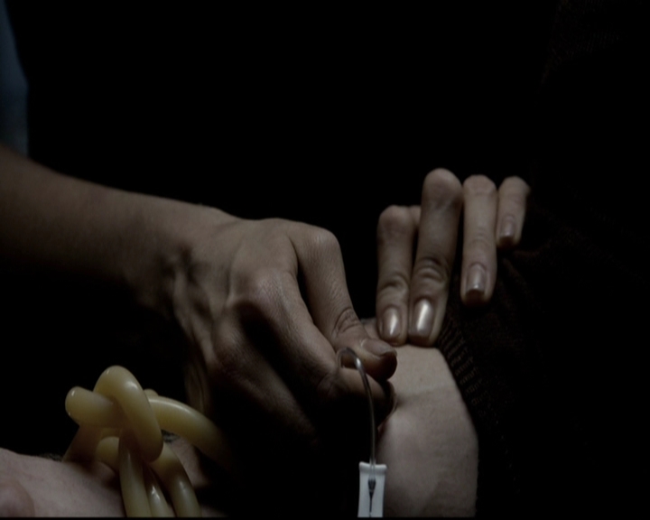 VampireDiariesWorld-dot-org_5x06HandleWithCare0949.jpg