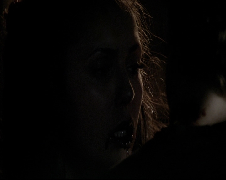 VampireDiariesWorld-dot-org_5x06HandleWithCare1941.jpg