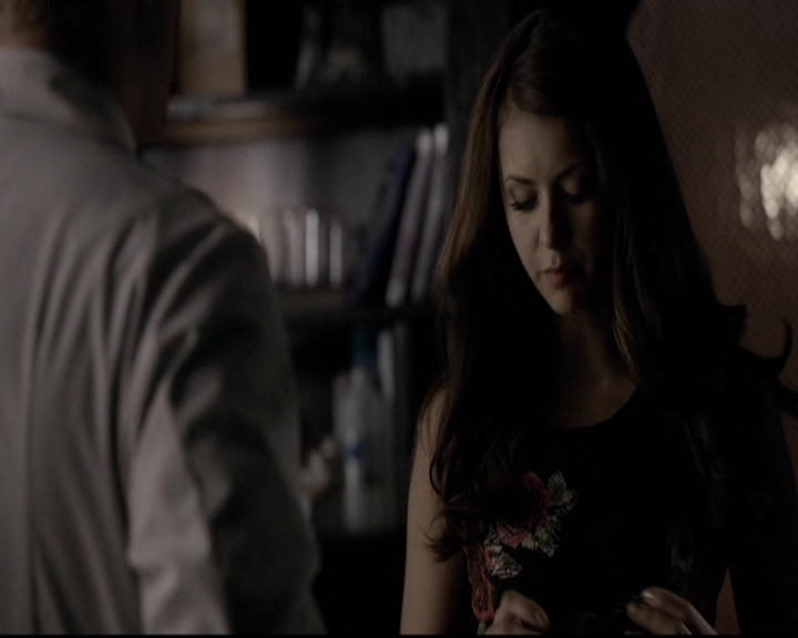 VampireDiariesWorld-dot-org_5x06HandleWithCare2020.jpg