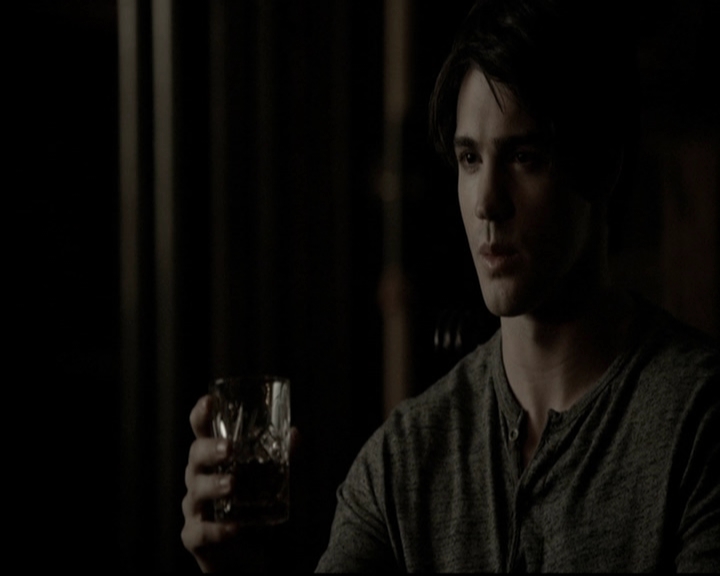 VampireDiariesWorld-dot-org_5x06HandleWithCare2134.jpg