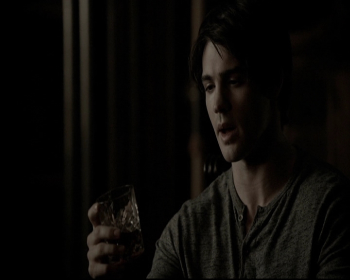 VampireDiariesWorld-dot-org_5x06HandleWithCare2136.jpg