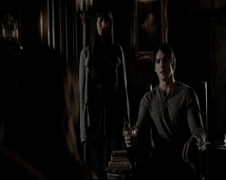 VampireDiariesWorld-dot-org_5x06HandleWithCare2147.jpg