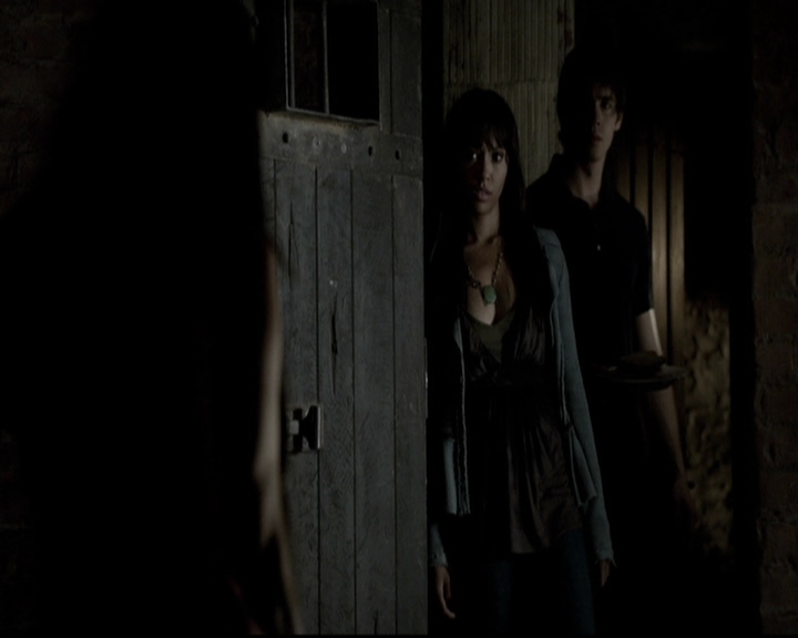 VampireDiariesWorld-dot-org_5x07DeathAndTheMaiden0793.jpg