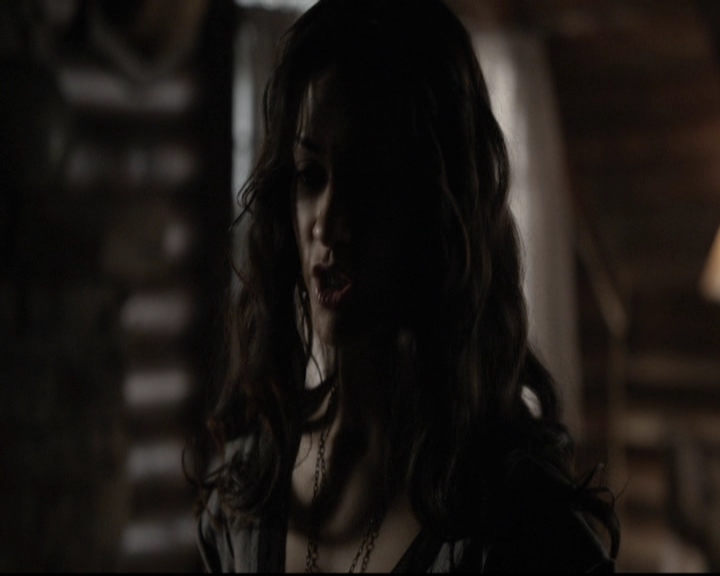 VampireDiariesWorld-dot-org_5x07DeathAndTheMaiden1074.jpg