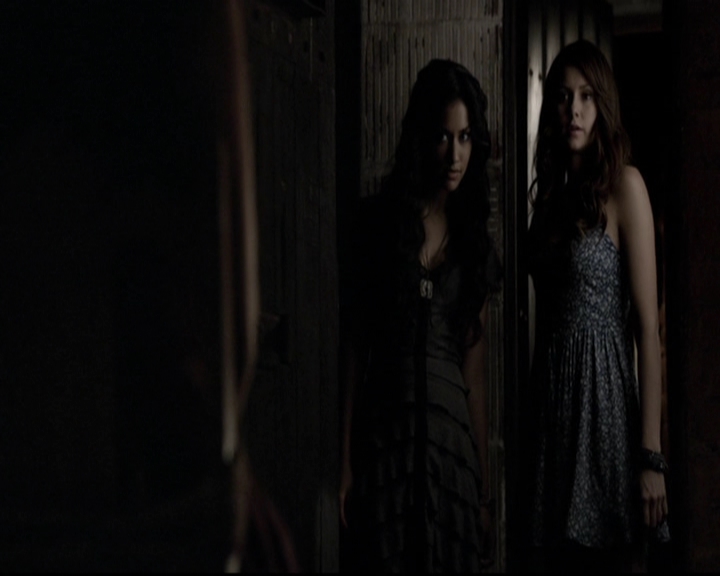 VampireDiariesWorld-dot-org_5x07DeathAndTheMaiden1190.jpg