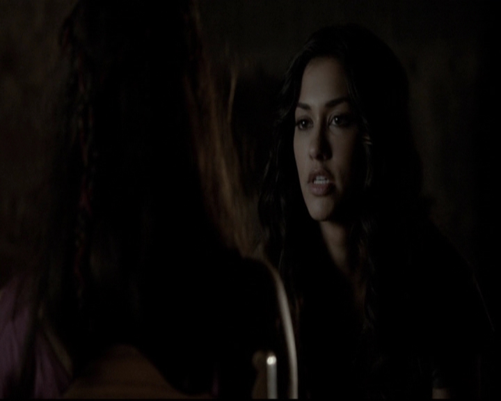 VampireDiariesWorld-dot-org_5x07DeathAndTheMaiden1211.jpg